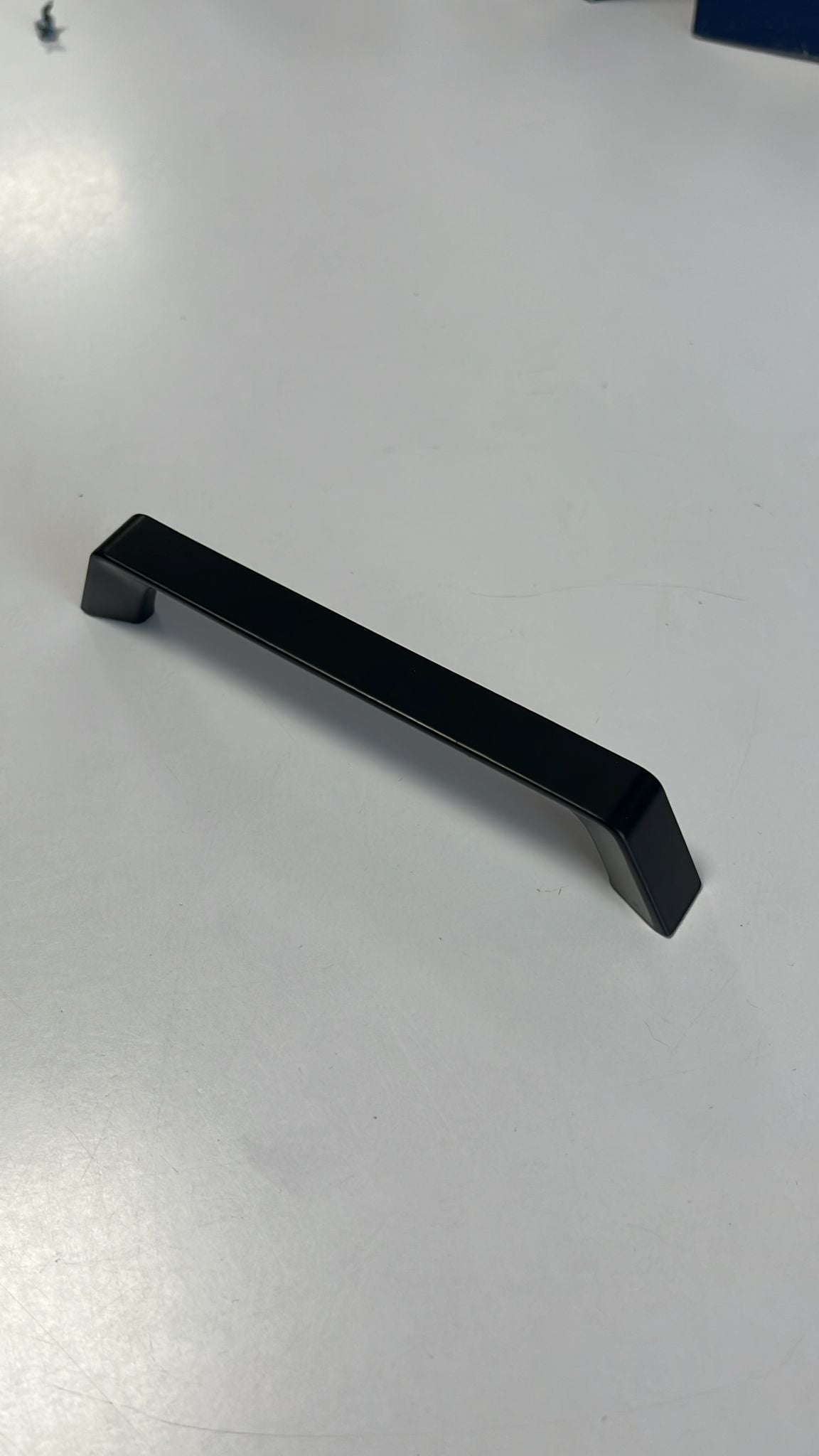Maner New Design 160MM NEGRU