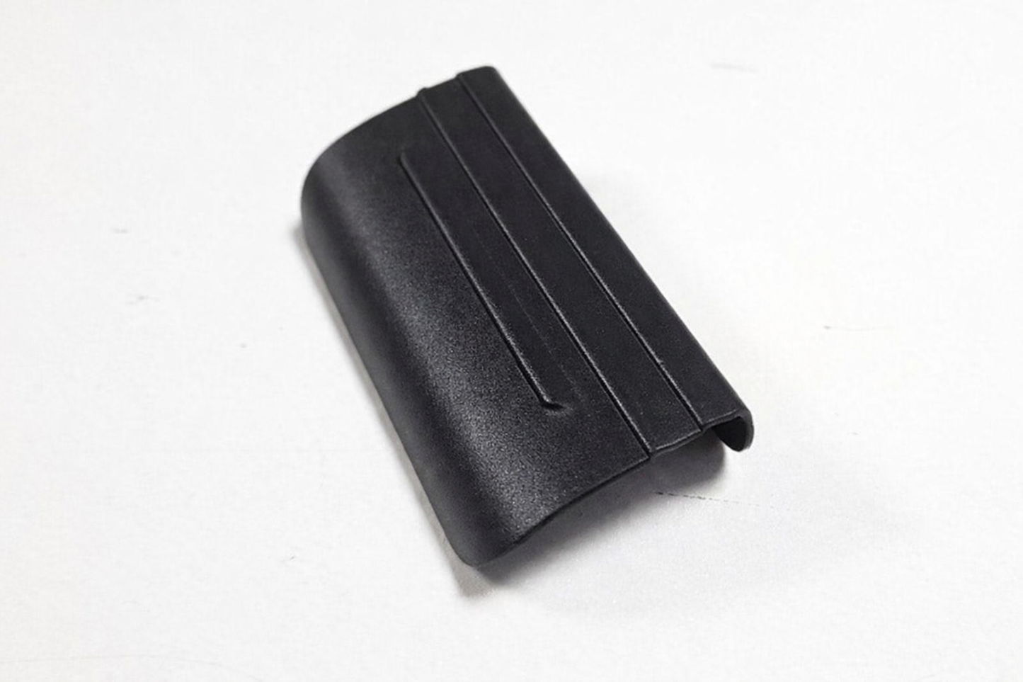 Maner J 64mm NEGRU
